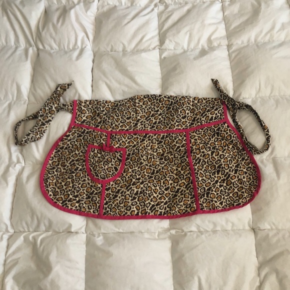 Apron - Picture 4 of 8